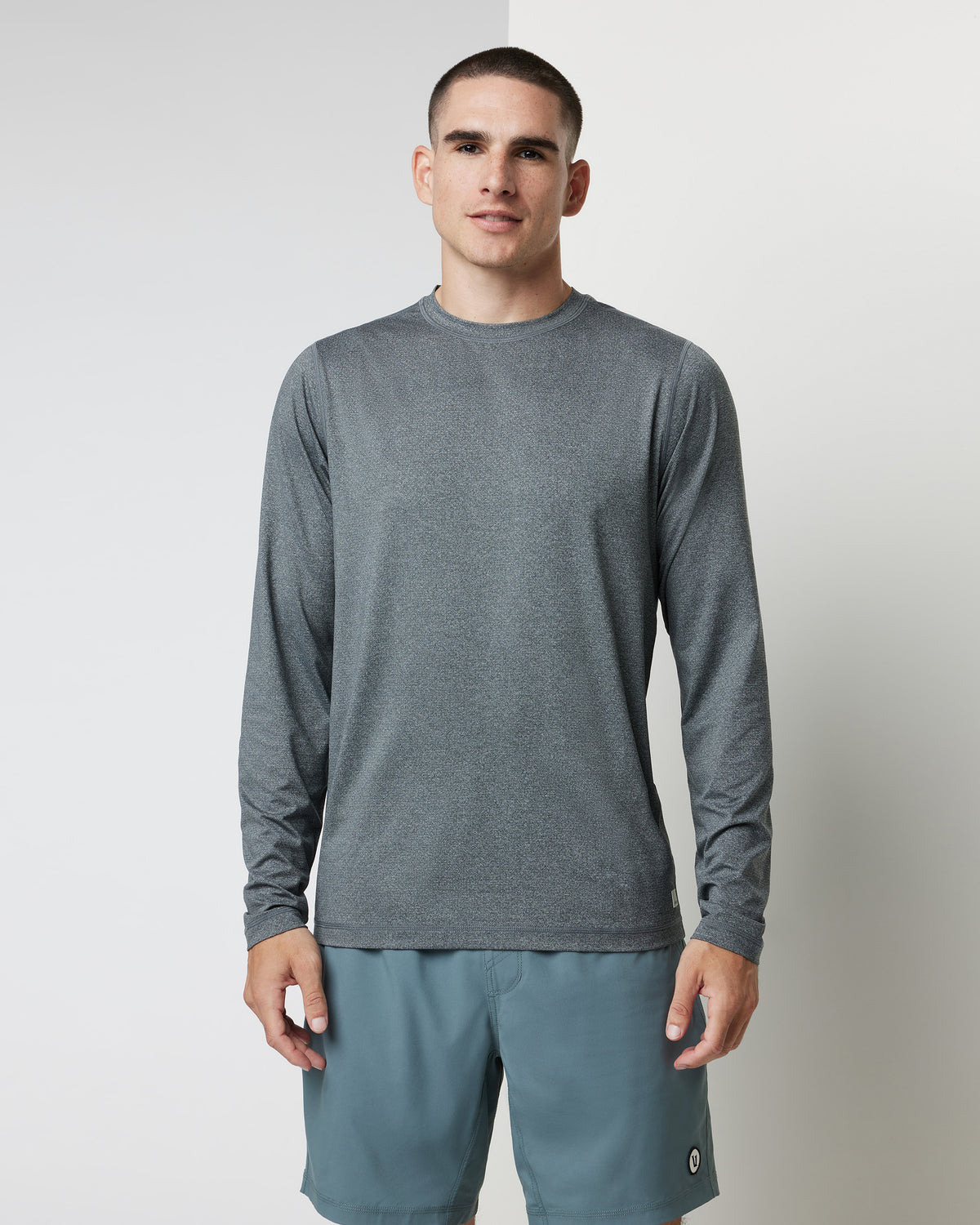 Long Sleeve Tradewind Performance Tee 2.0 Heather Grey | Vuori online - US 8943