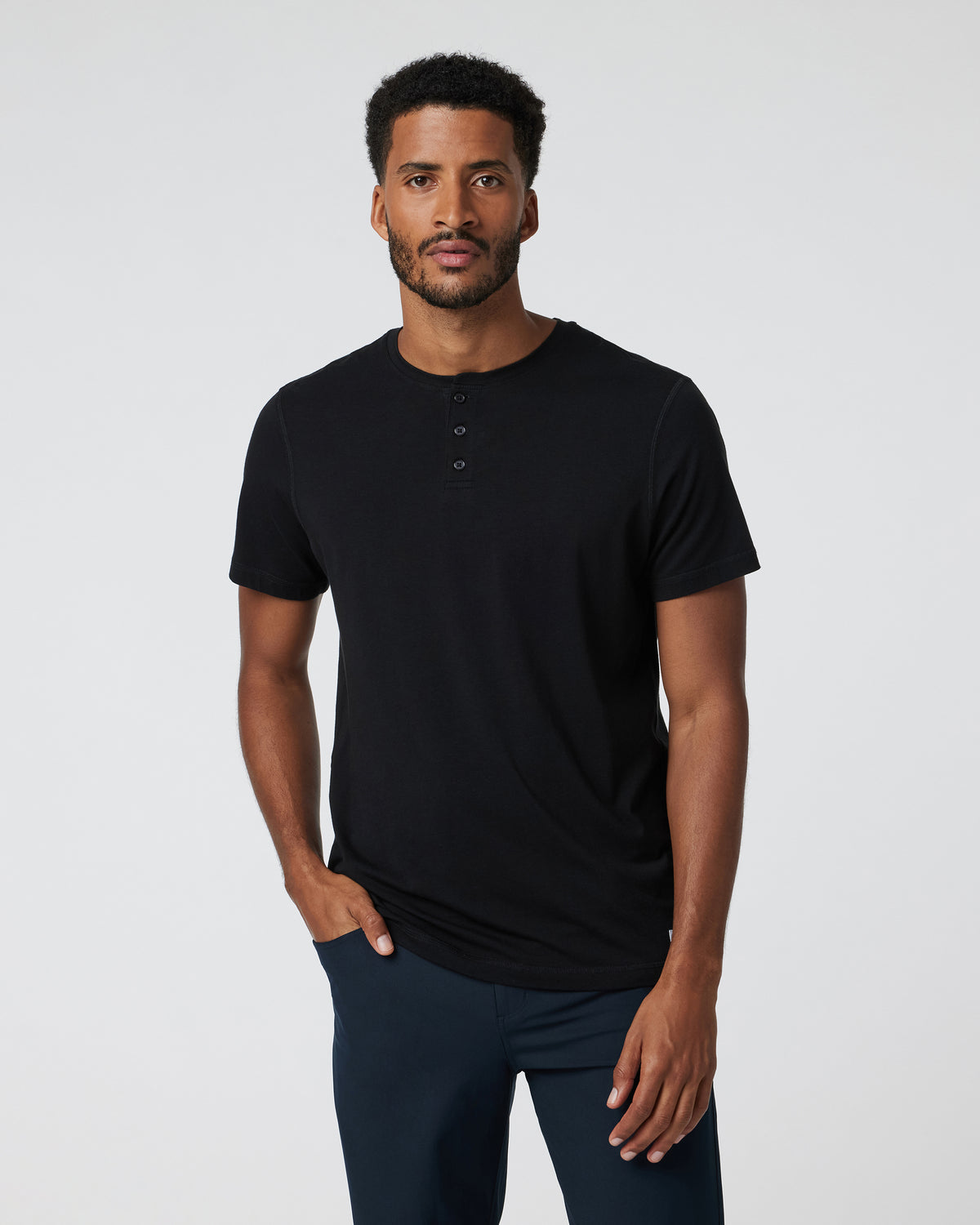 Short-Sleeve Tuvalu Henley Men's Black Henley Shirt | Vuori onsale - US 4322