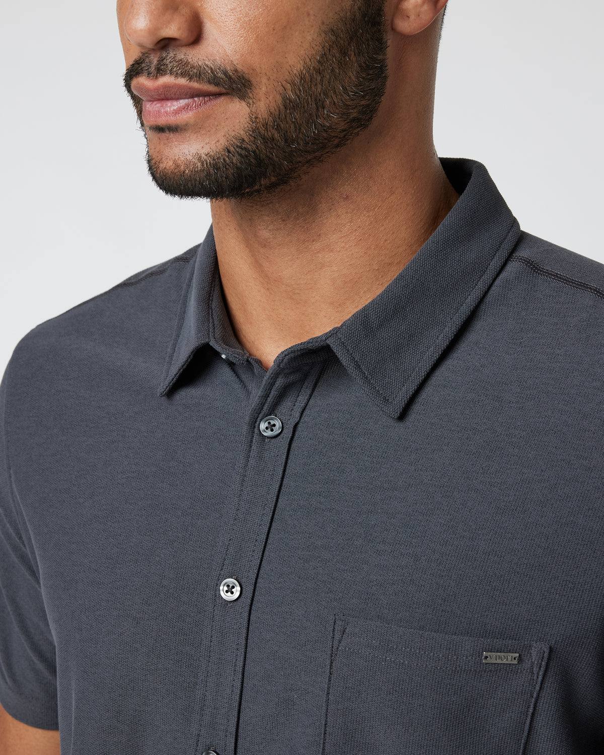 Short Sleeve Ace Button Down Men's Charcoal Shirt | Vuori online - US 8770