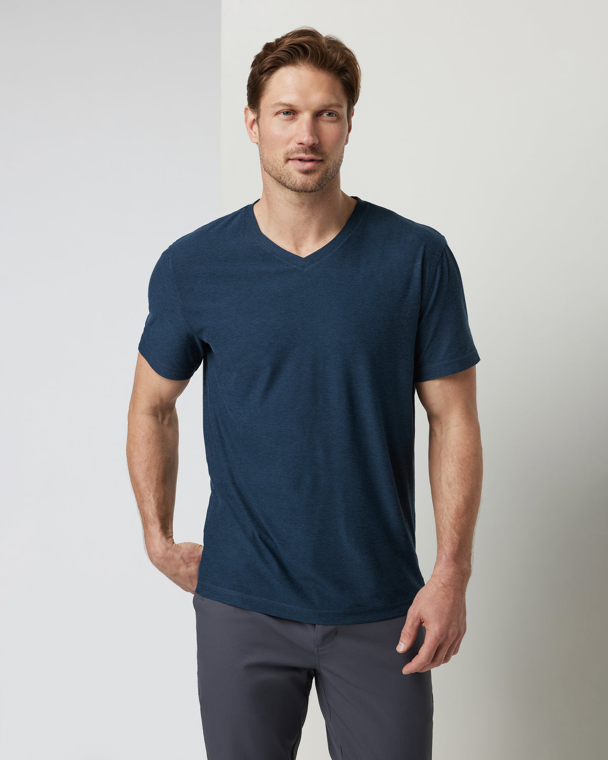 Strato Tech V-Neck Men's Navy Workout Shirt | Vuori for sale - US 8028