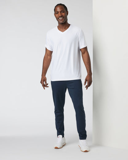 Strato Tech V-Neck Men's White Workout Shirt | Vuori online - US 4081