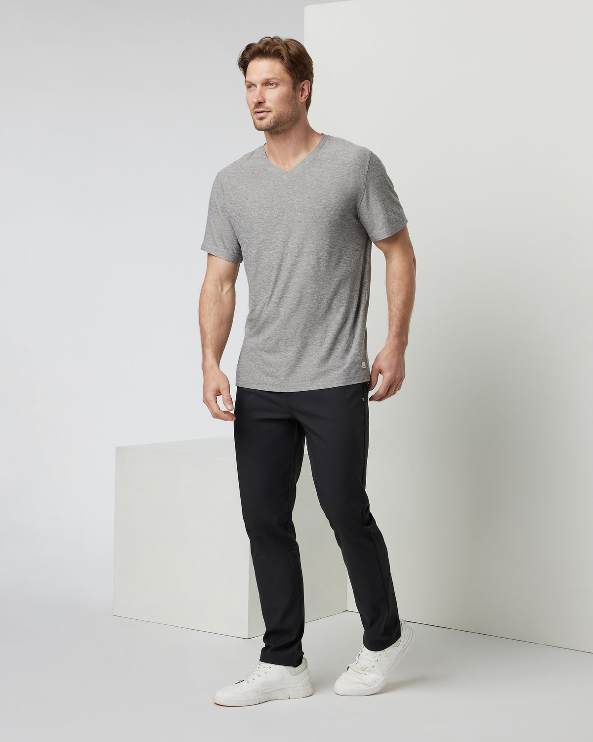 Strato Tech V-Neck Men's Heather Grey Shirt | Vuori discount - US 7736