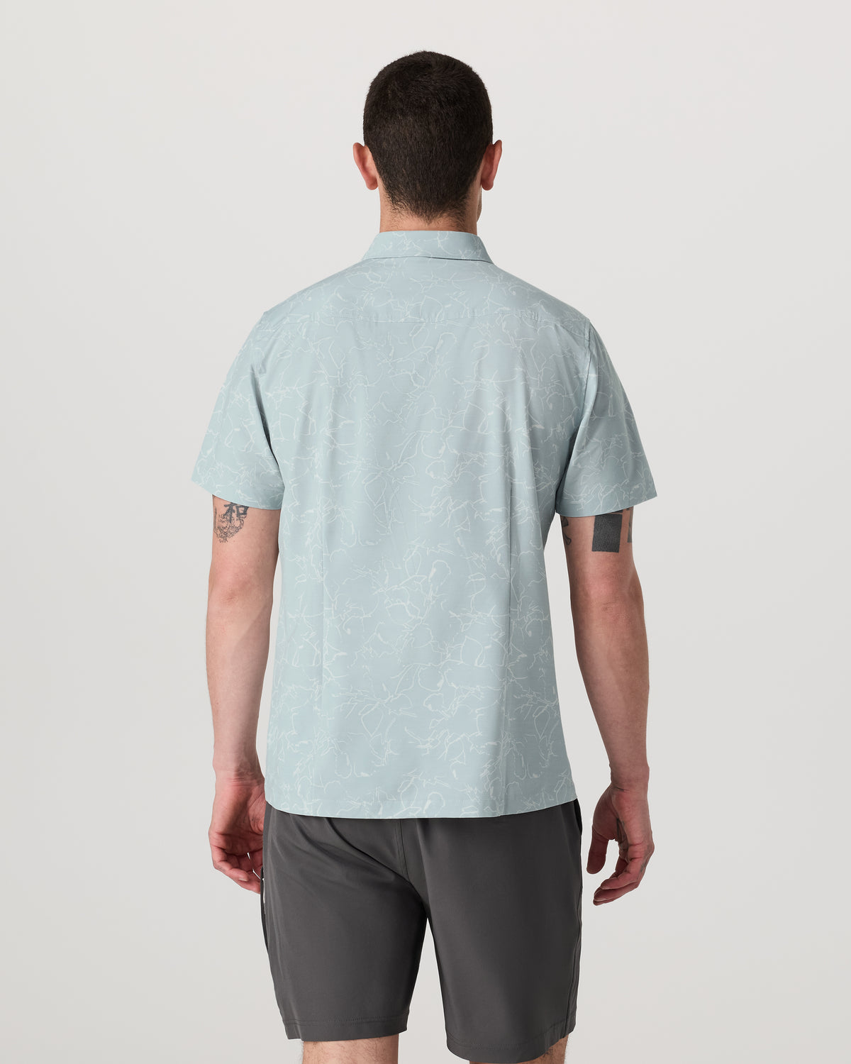 Short Sleeve Bridge Button Down Men's Chalk Blue Shirt | Vuori outlet - US 4721