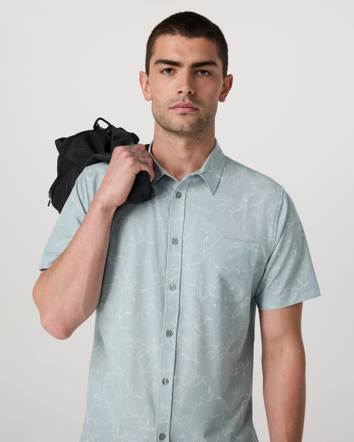 Short Sleeve Bridge Button Down Men's Chalk Blue Shirt | Vuori outlet - US 4721