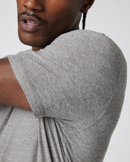 Strato Tech Tee Heather Grey Men's Tech Shirt | Vuori online - US 4145