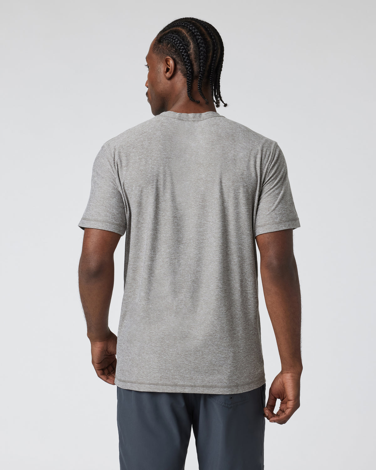 Strato Tech Tee Heather Grey Men's Tech Shirt | Vuori online - US 4145