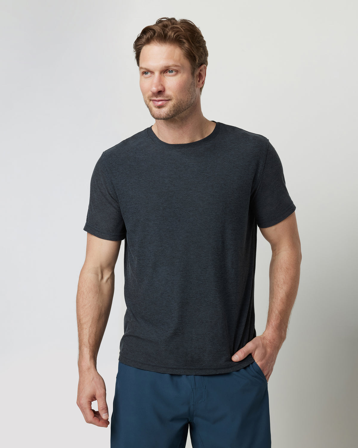 Strato Tech Tee Men's Charcoal Moisture Wicking Shirt | Vuori online - US 9454