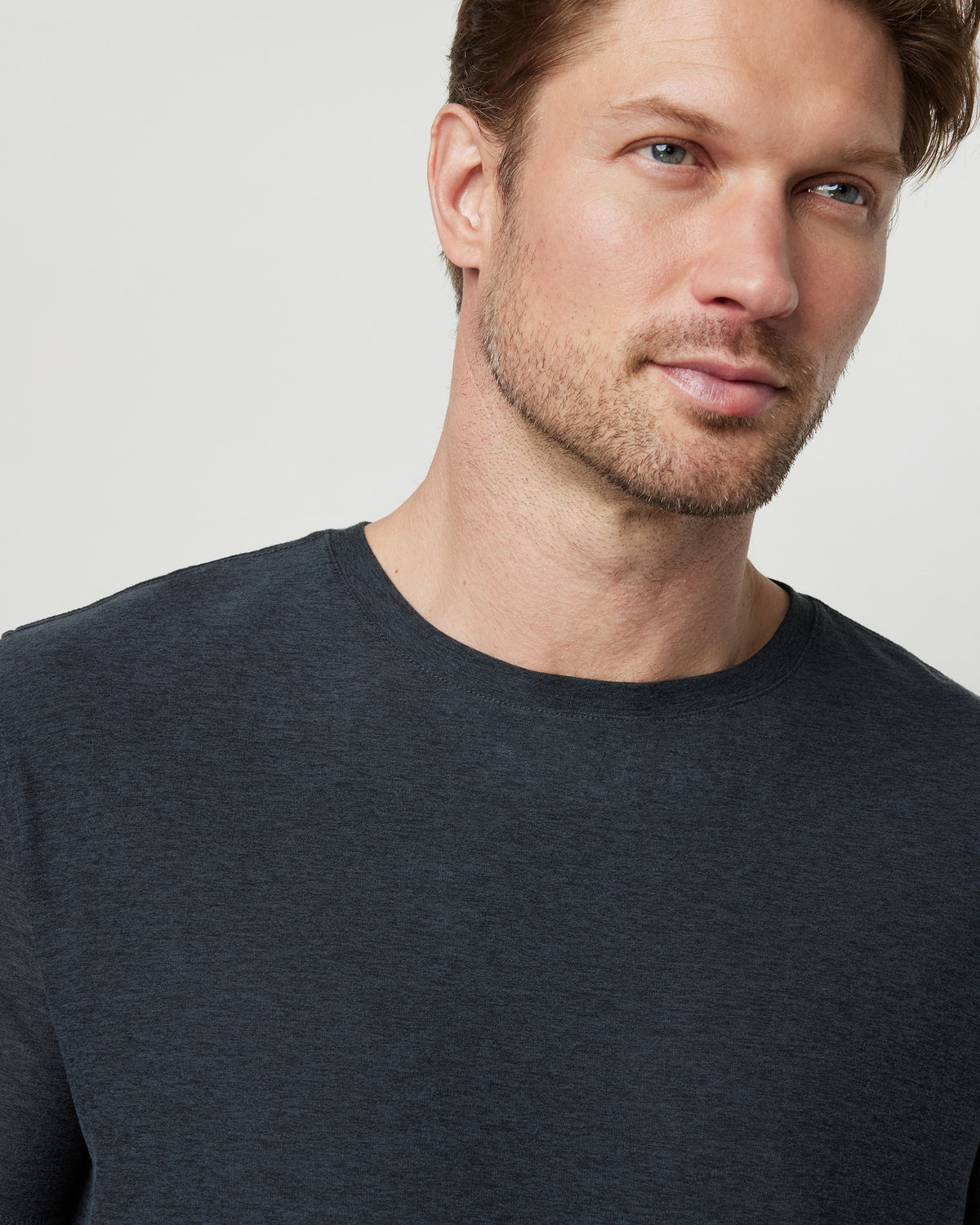 Strato Tech Tee Men's Charcoal Moisture Wicking Shirt | Vuori online - US 9454