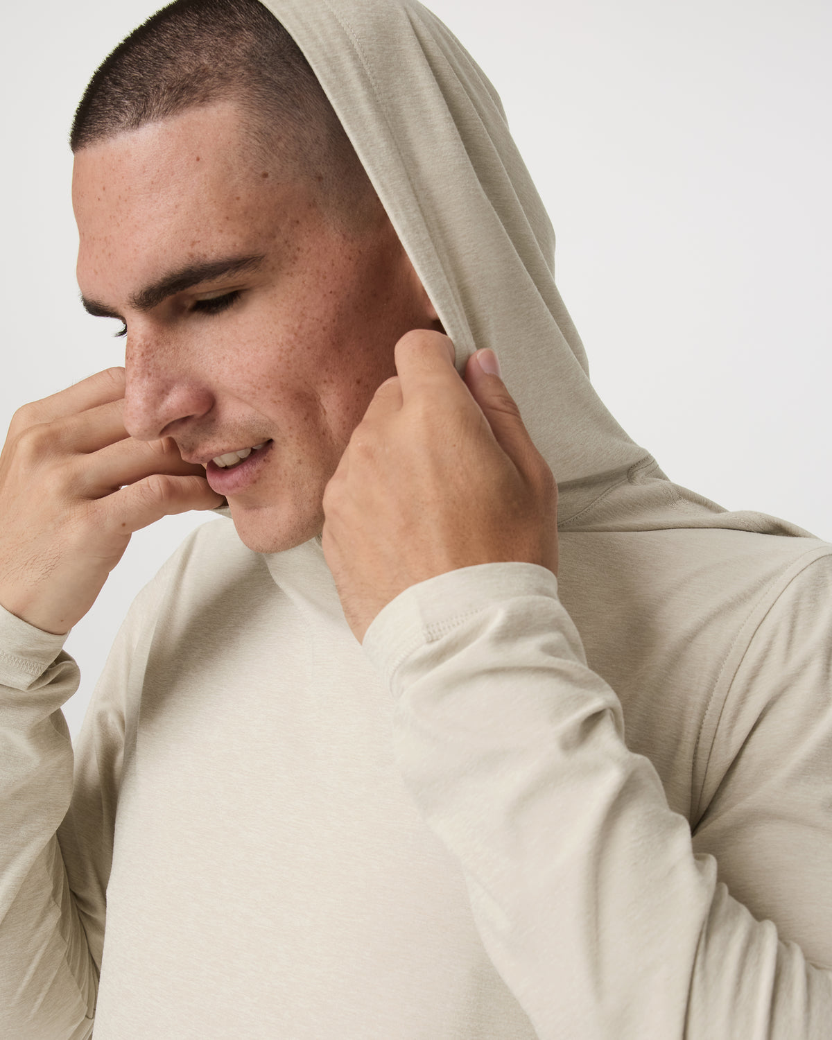 Strato Tech Hoodie Men's Mushroom Heather Hoodie | Vuori onsale - US 7928