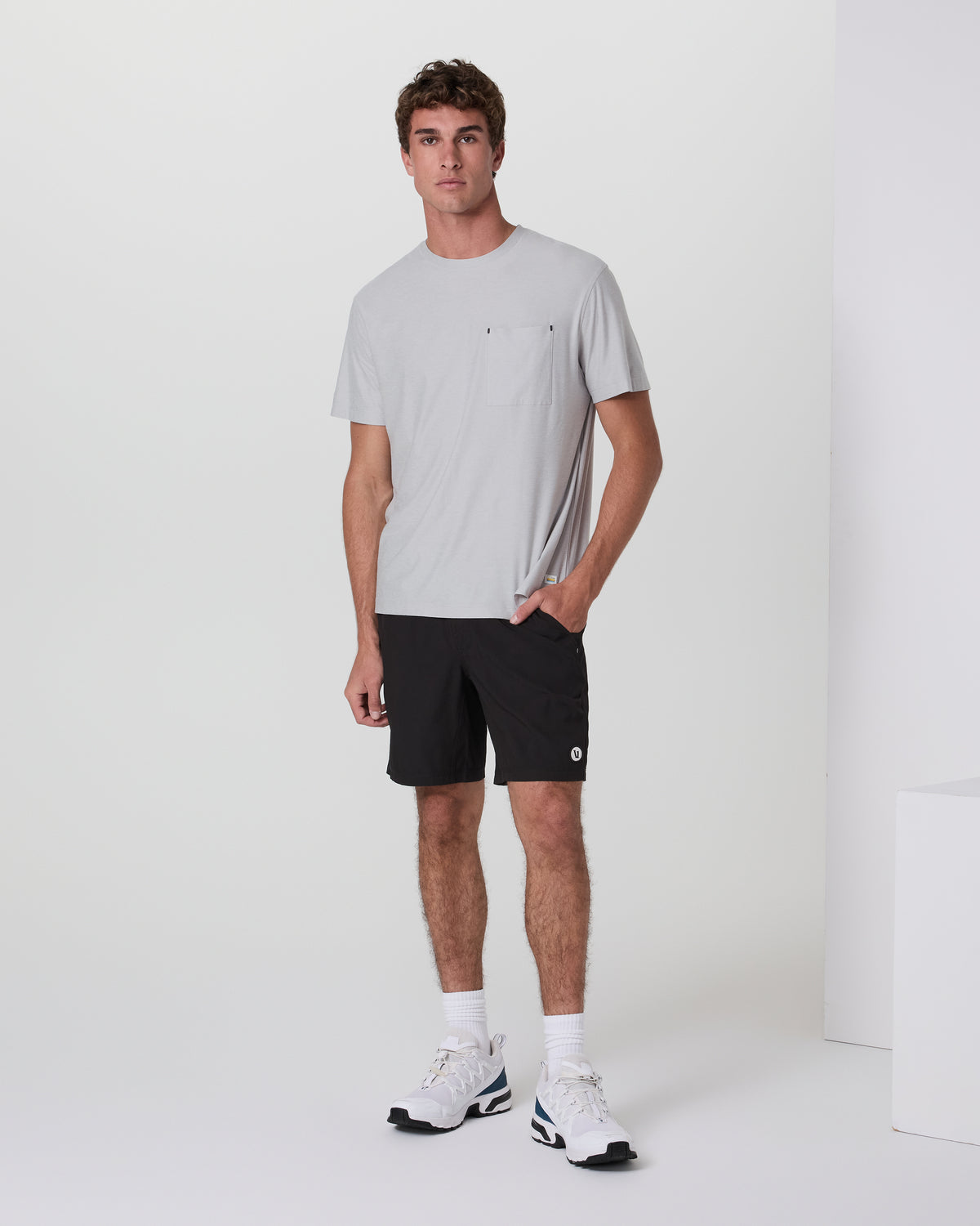 Short Sleeve Strato Pocket Tee - Relaxed Fit Platinum Heather | Vuori for sale - US 9505