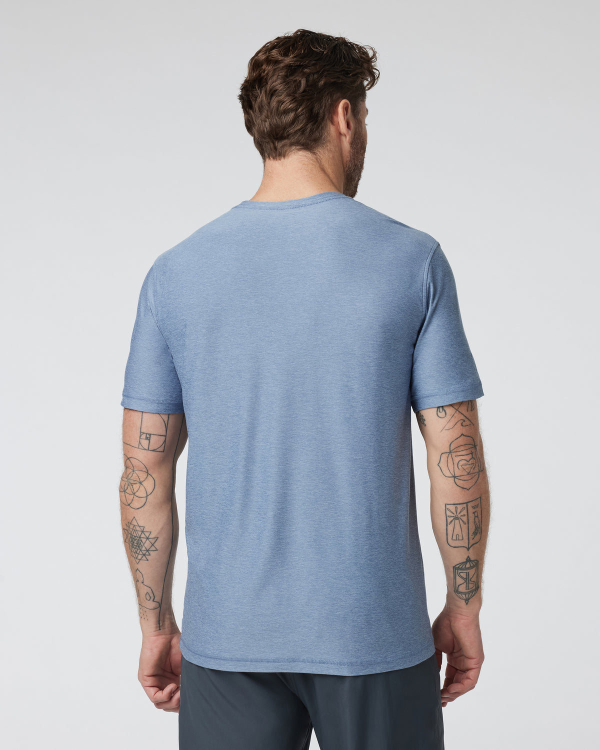 Strato Tech Tee Men's Chambray Heather Workout Shirt | Vuori online - US 3867