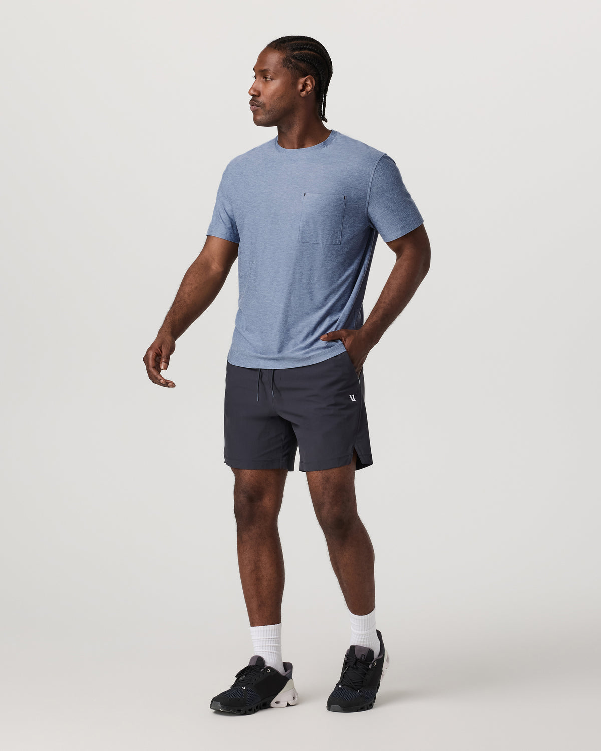 Men's Short Sleeve Strato Pocket Tee - Relaxed Chambray | Vuori online - US 3975