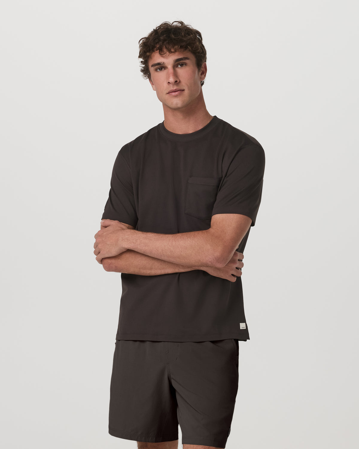 Men's Short Sleeve Ponto Pocket Tee - Relaxed Fit Carbon | Vuori sale - US 3492