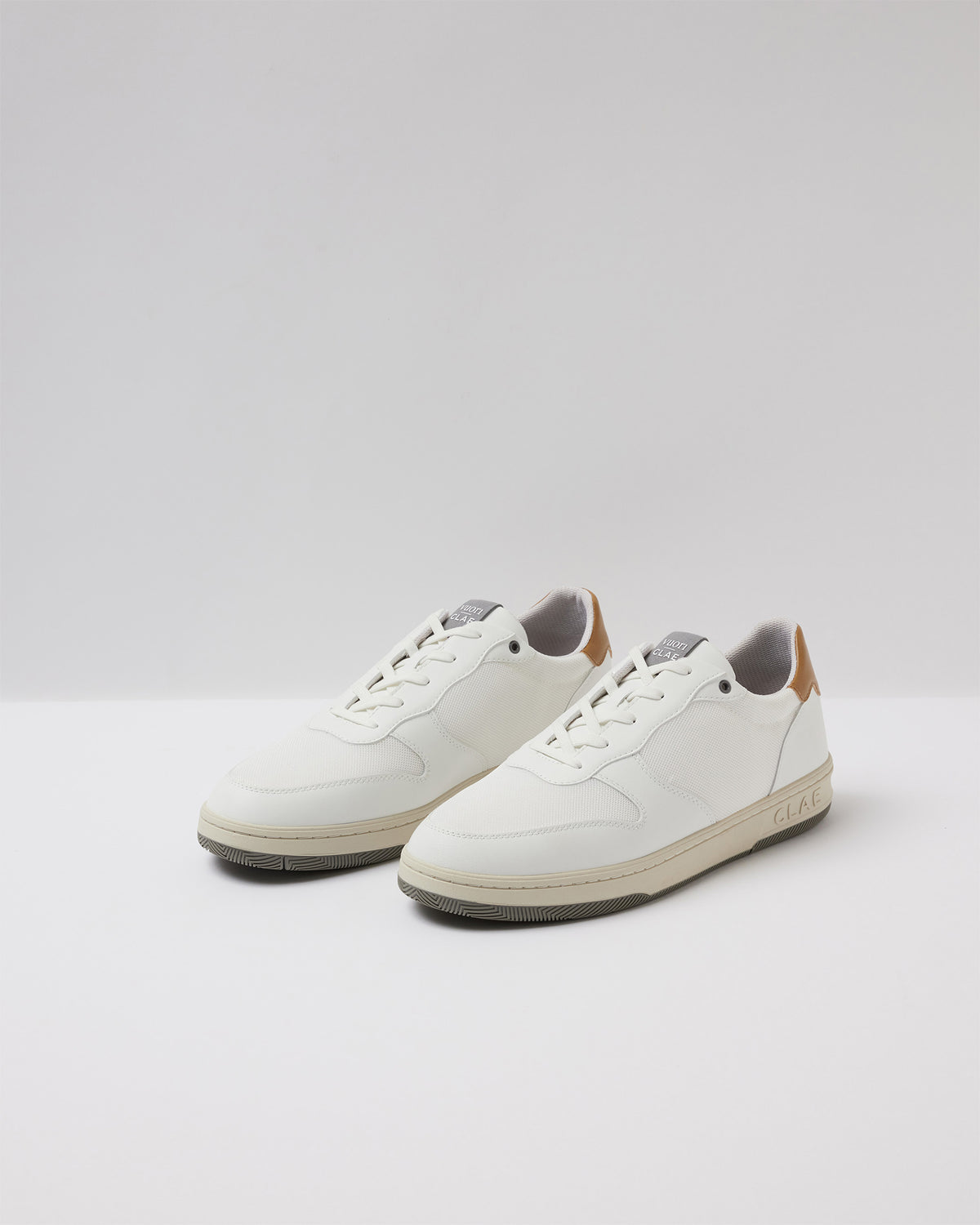 Malone Lite Vuori White Vegan Shoes | Vuori discount - US 2051