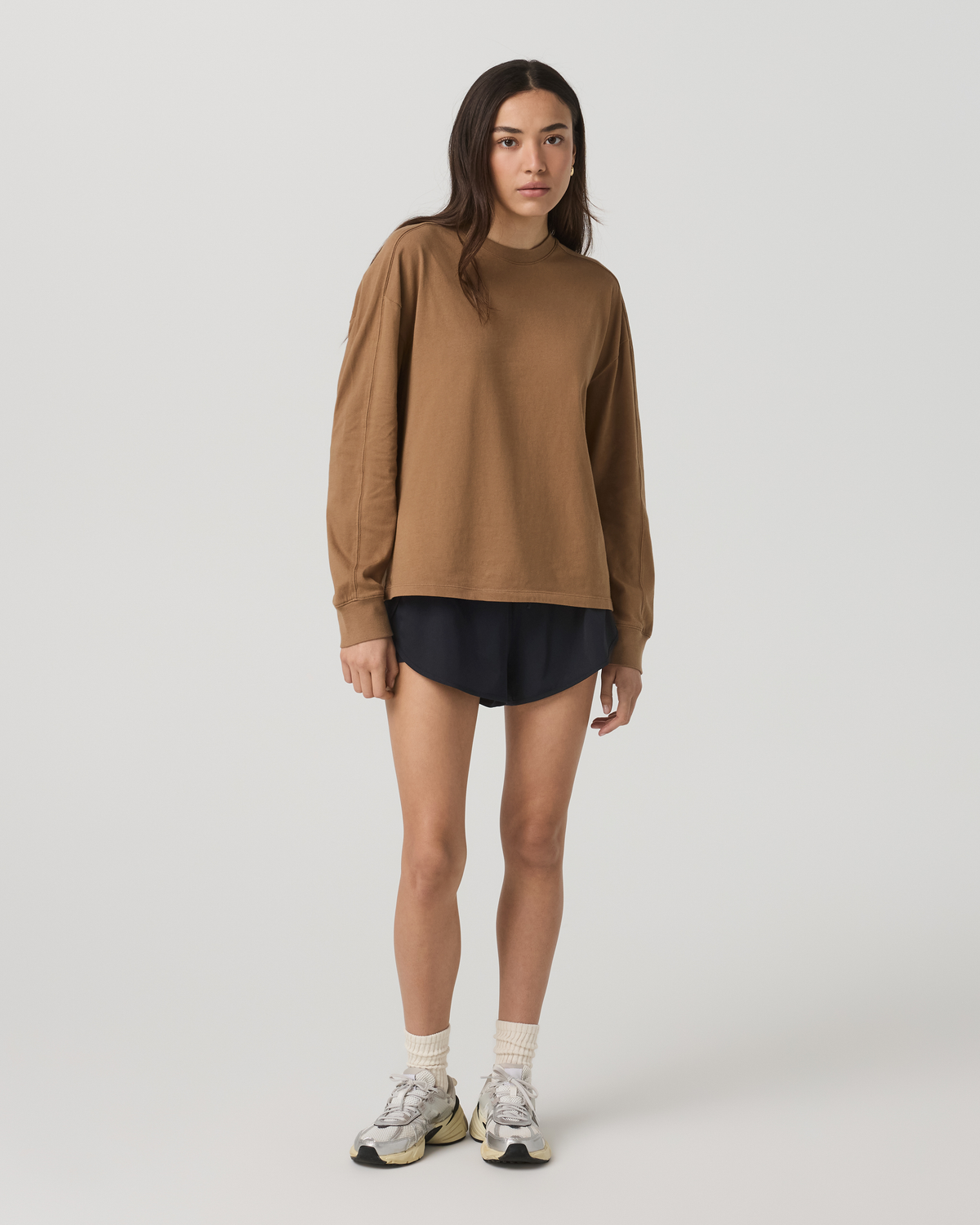 Long Sleeve Heavyweight Cotton Tee Women's Acorn Shirt | Vuori for sale - US 4289