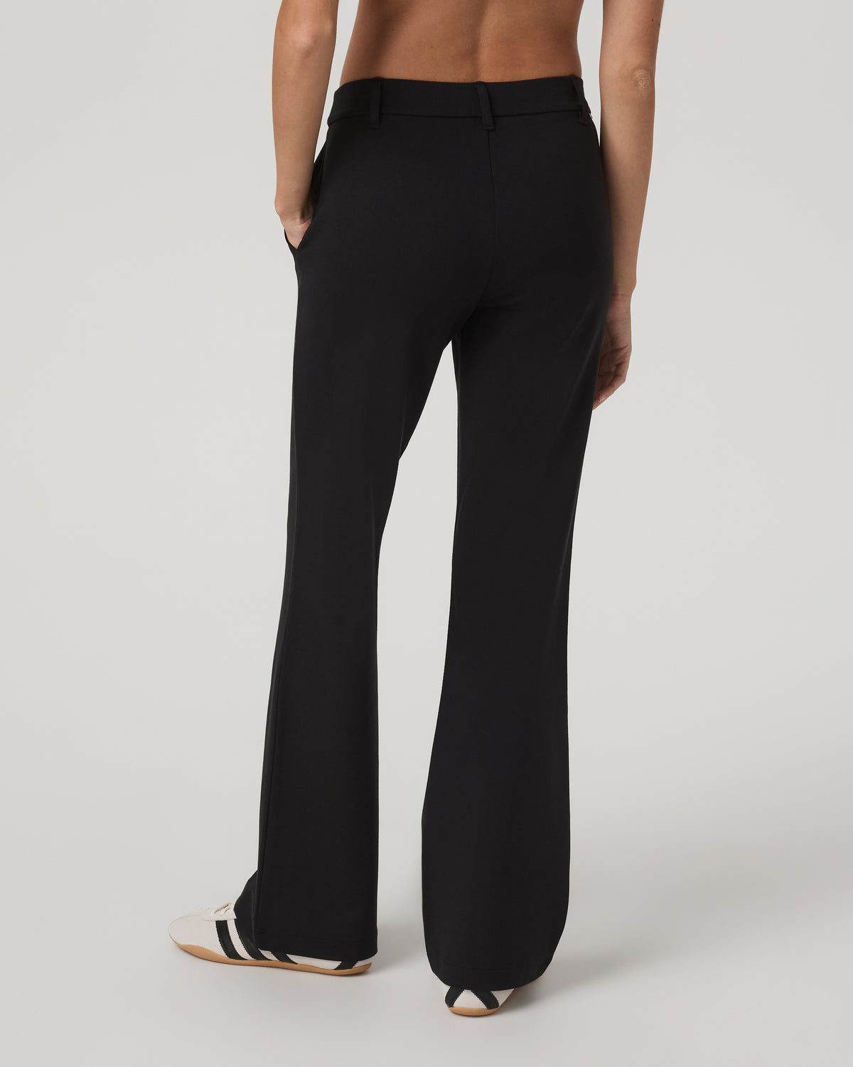 Maven Slim Bootcut Pant Women's Black Bootcut Pants | Vuori outlet - US 9260