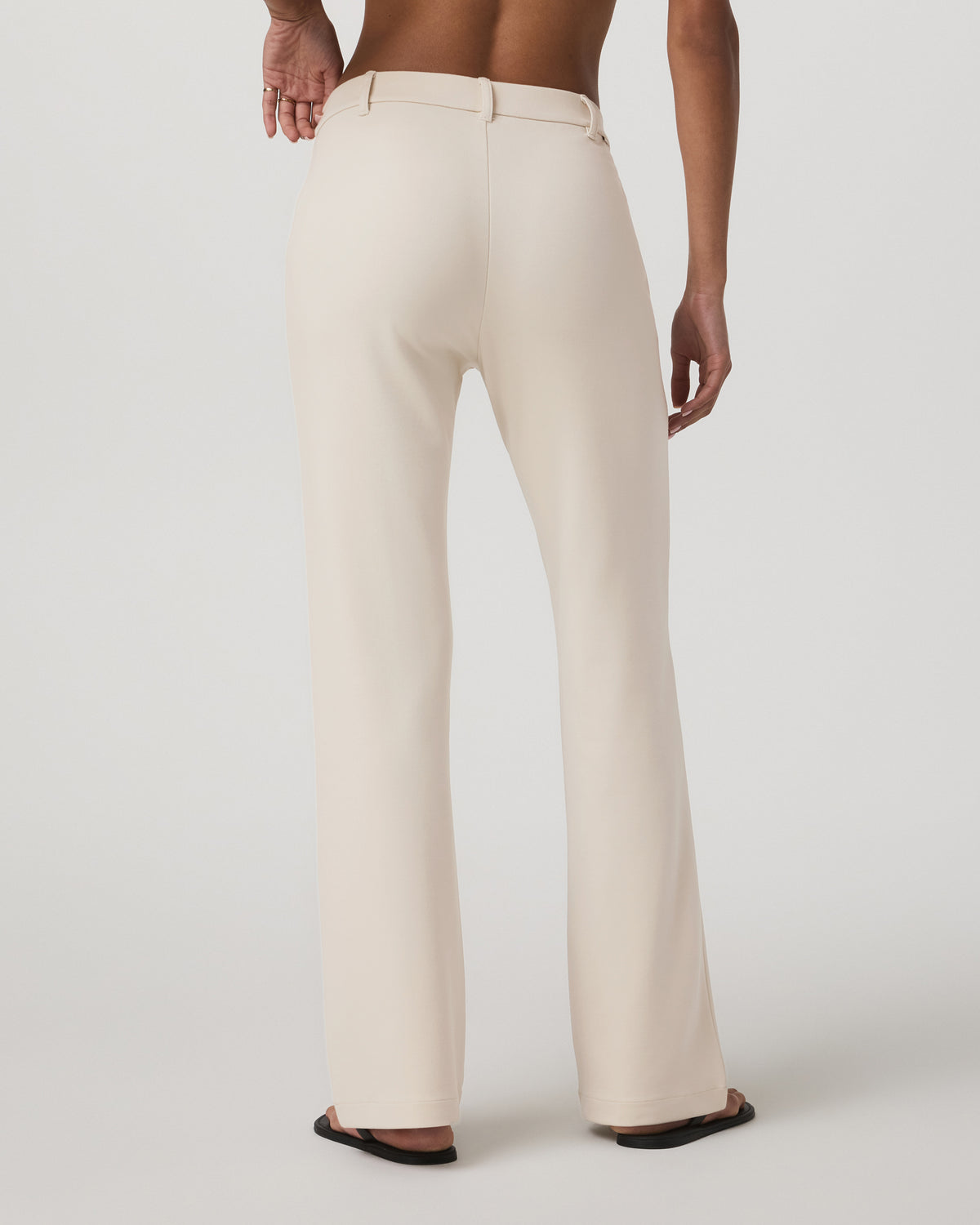 Maven Slim Bootcut Pant Women's Bone Bootcut Pants | Vuori shop - US 3549